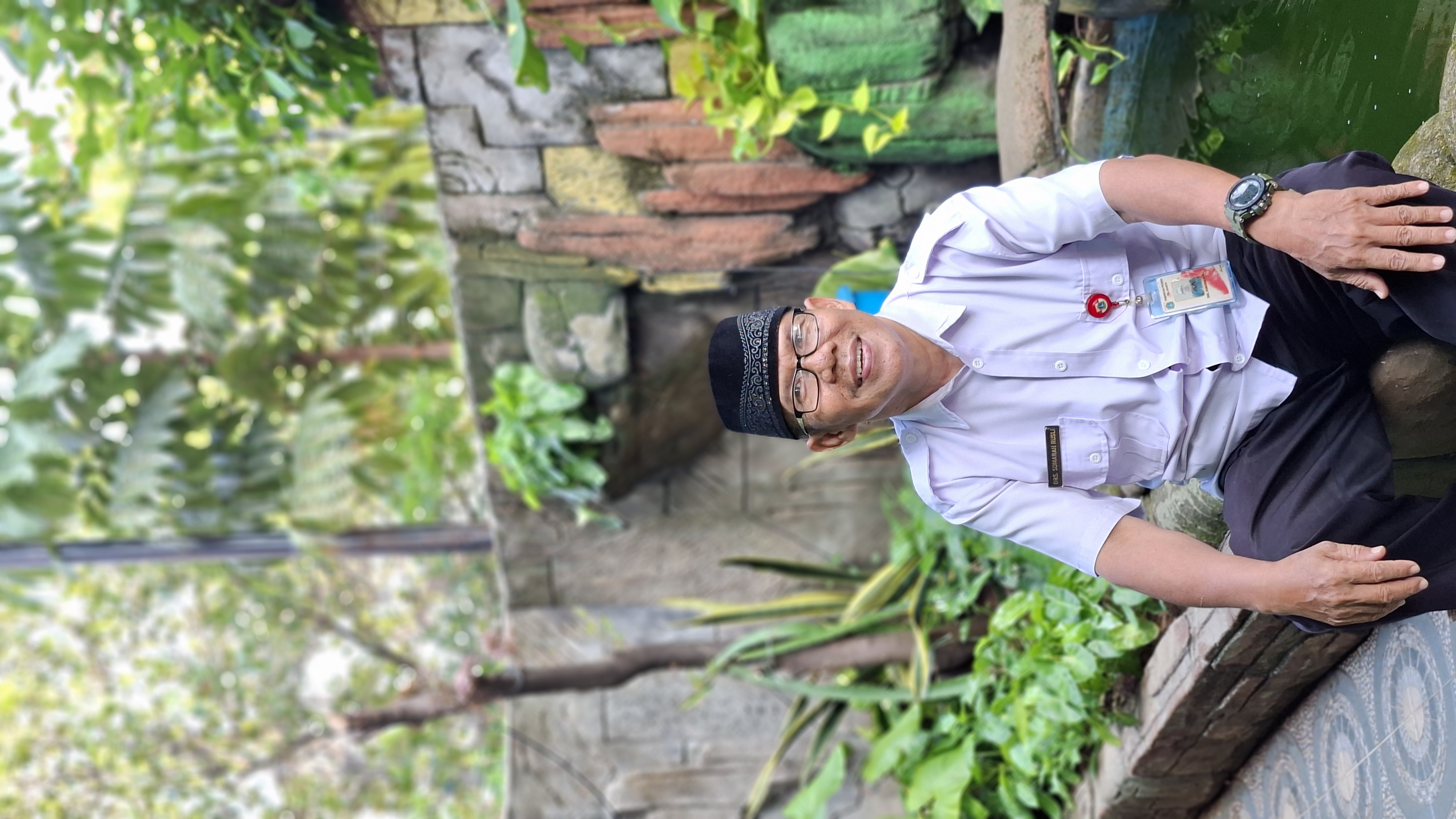 Drs. Sumarah Rusli